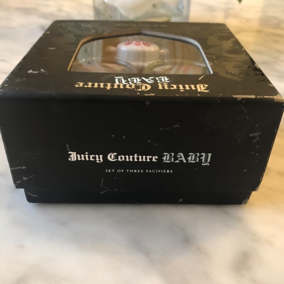 Authentic new 3 pc juicy couture pacifiers set - Picture 9 of 11